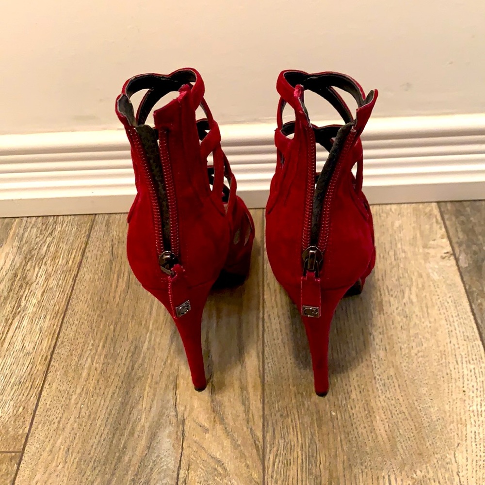 Heels - Picture 3 of 5